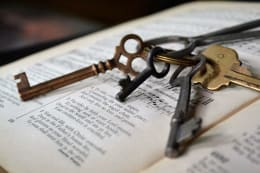 Fifteen Clues In A Dead Man's Chest