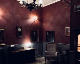 Sherlock Holmes