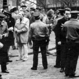 Vörös Szalon A Szocialista Nyomozójáték [Red Salon Is A Socialist Detective Game]