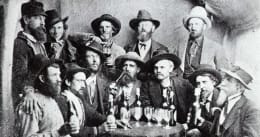 Boos and Brews Pub Crawl [Outdoor]