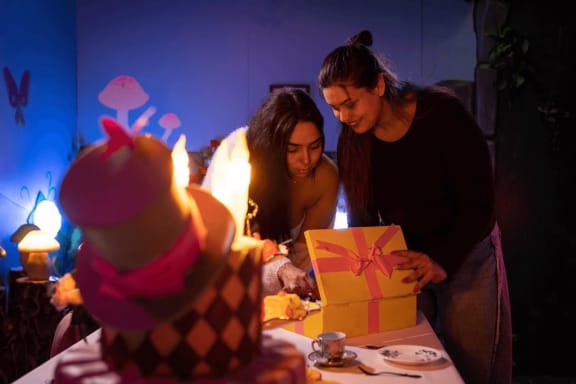 Ihmemaa [Wonderland]