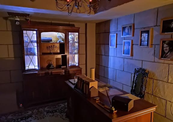 Võlurite Kool [School of Wizards]