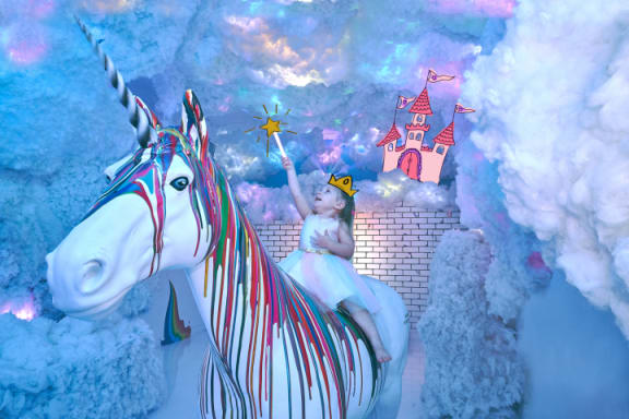 Rainbow Vomit [Immersive Art]