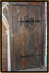 A Szent Grál kimenekítése [Earning the Holy Grail]