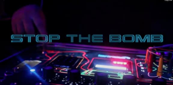 S.W.A.T. Stop The Bomb