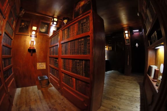 Die verbotene Abteilung [The Forbidden Department]