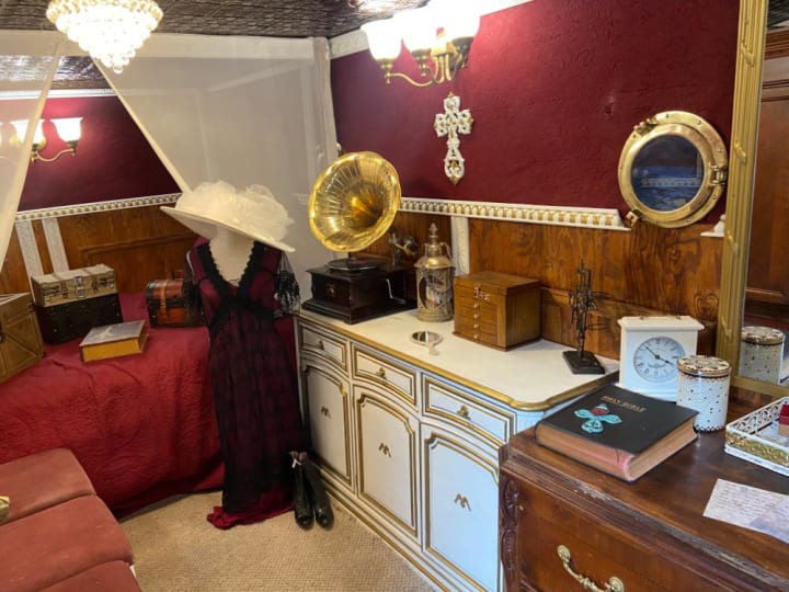 Main image for Bible Treks Live Escape Room