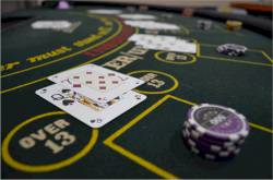 Loupez V Casinu [Casino Robbery]