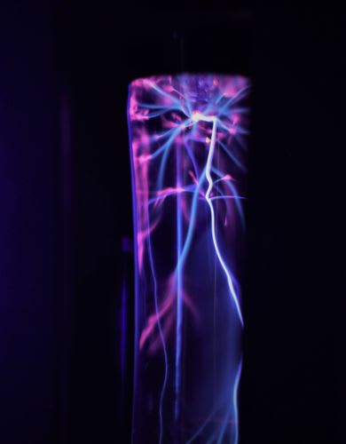 Hallucinations Chimiques Chez Le Dr. Grant [Chemical Hallucinations At Dr. Grant]