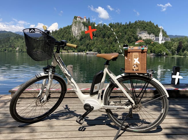 Unlock® Bled z električnimi kolesi [Unlock® Bled with electric bikes] [Outdoor]