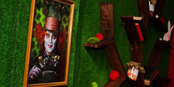 В Гостях у Капелюшника