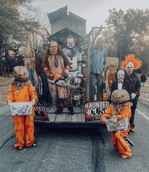 Hollywood Haunted House