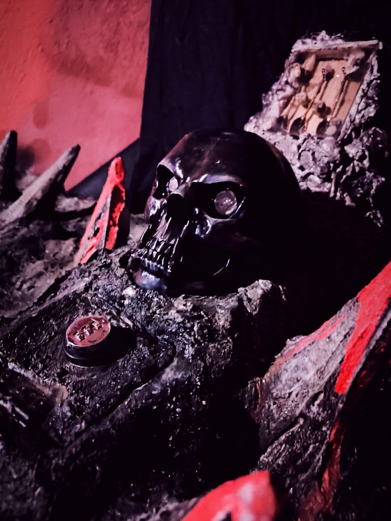 Проклятието Бинаму [The Curse of Binamu]
