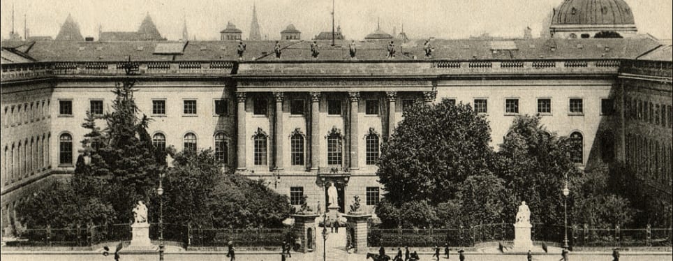 L’inquietant Professeur Tychsen [The Unsettling Professor Tychsen]