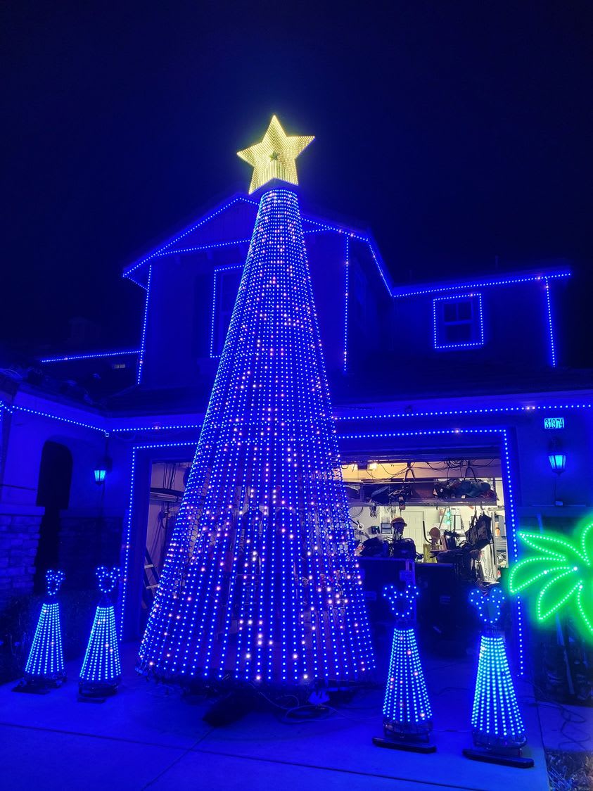 Wolf Creek Island Holidays -Christmas Edition