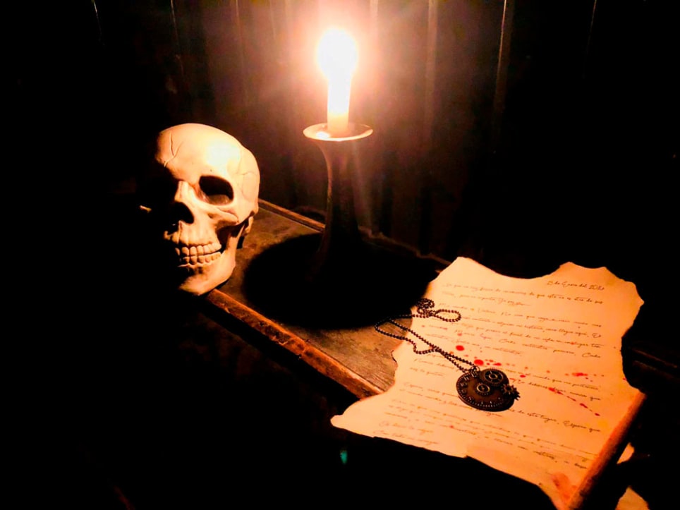 El Castillo De Drácula [Dracula's Castle]