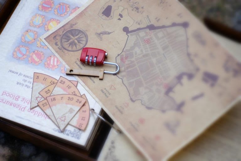 The Spy and the Traitor [Outdoor]