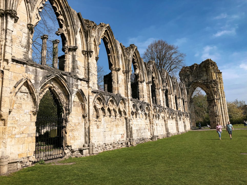 Quirks and Snickets [Outdoor]