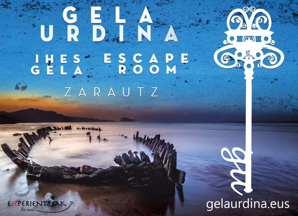 Gela Urdina [The Blue Room]