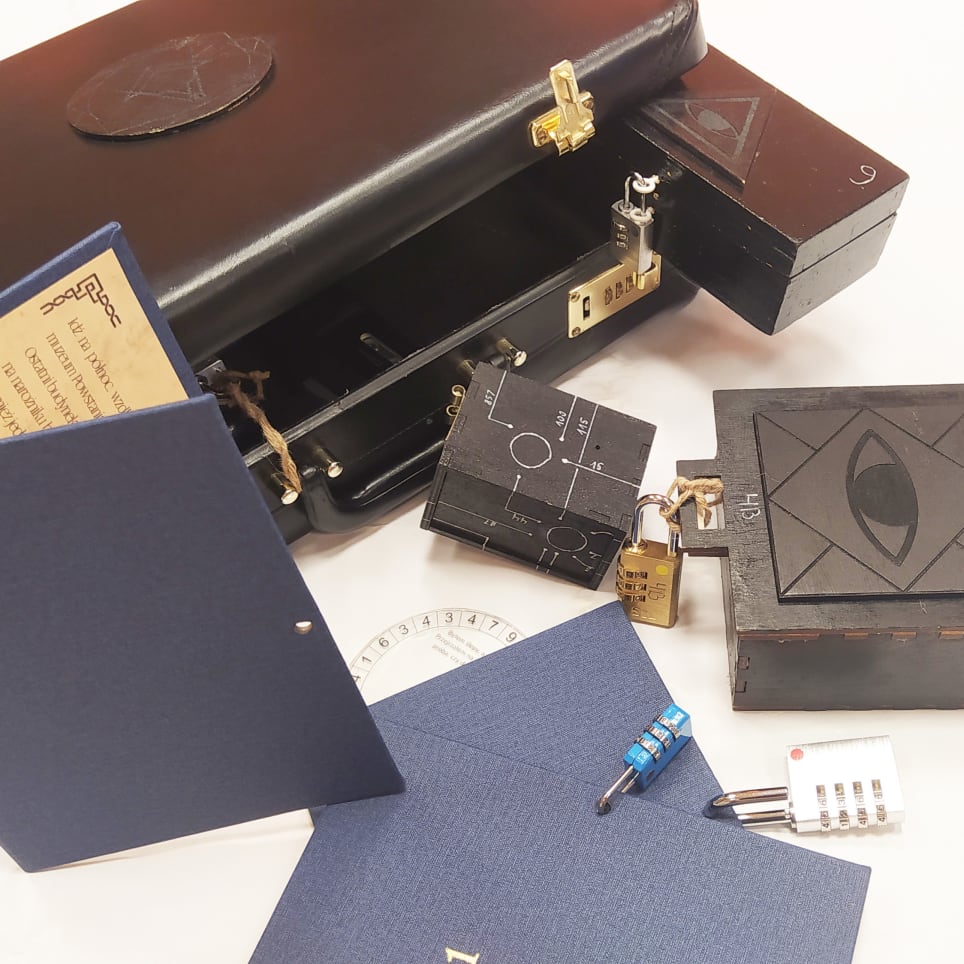 Illuminati 2 [Outdoor]