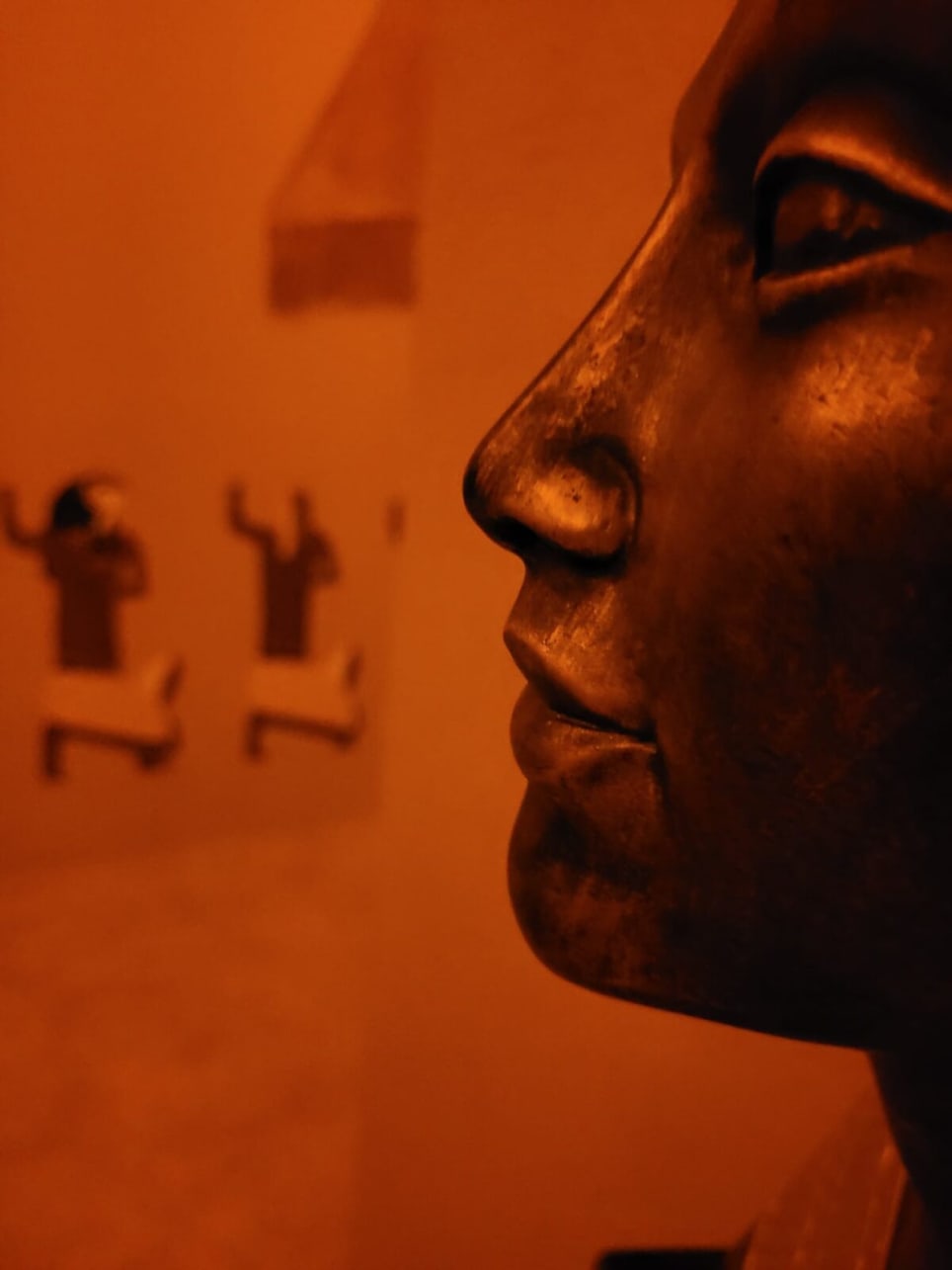 Königin Nofretete Und Der Verschwundene Dolch [VR]