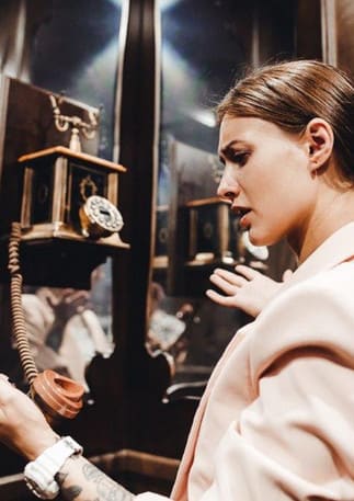 المصعد [The Lift]