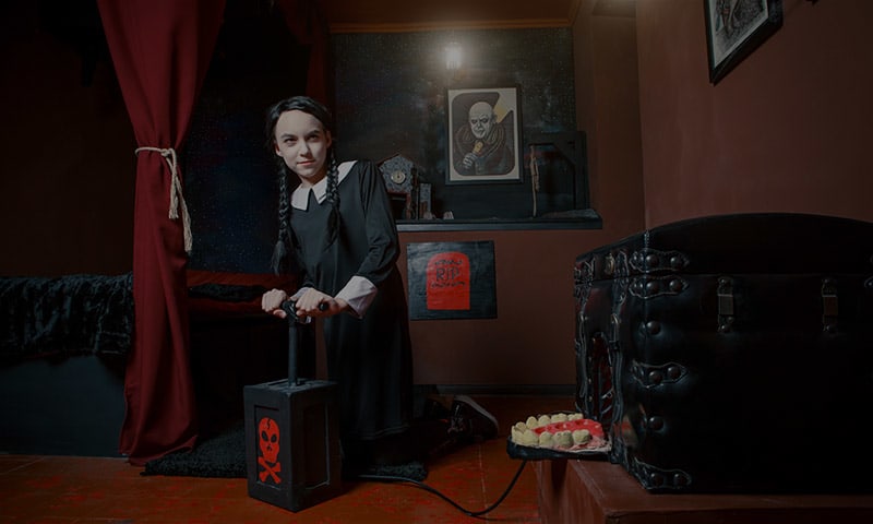 В Гостях У Сімейки Адамс [Visiting The Adams Family]