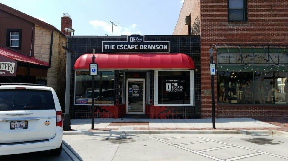 Hors D'Oeuvres & Obituaries