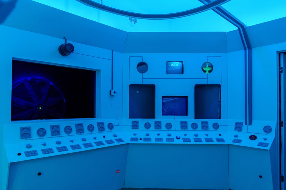 Hi-Orbit Escape Room