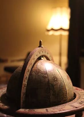 Jones Büro "Das Geheimnis der Münze" [Jones office "The Mystery of the Coin"]