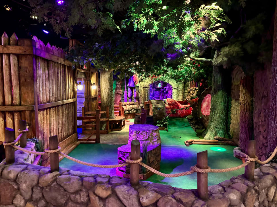 Save the Kingdom — With Minigolf!
