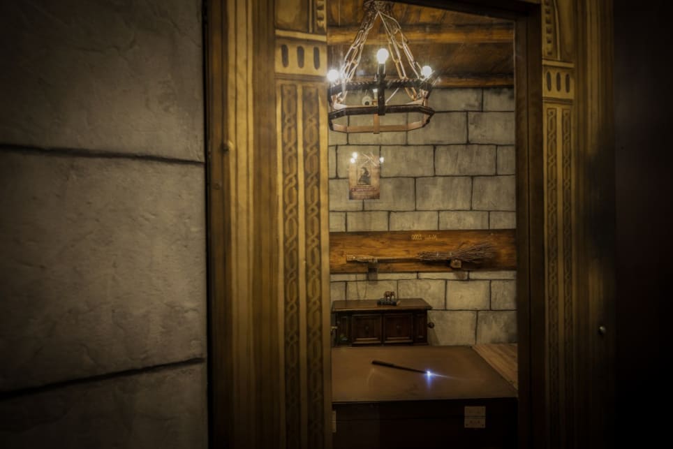 L'École Des Sorciers [The School of Wizards]