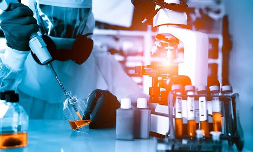 El Virus [The Virus]