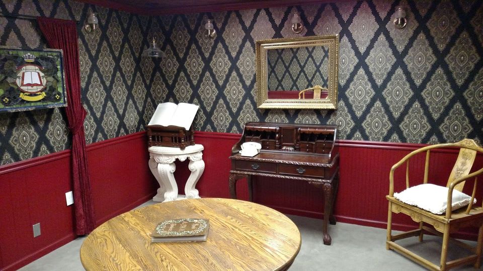 Dark Shadows Room