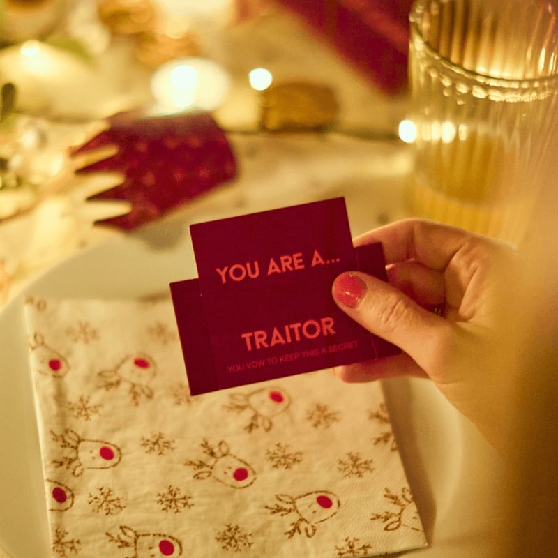 The Traitors Crackers