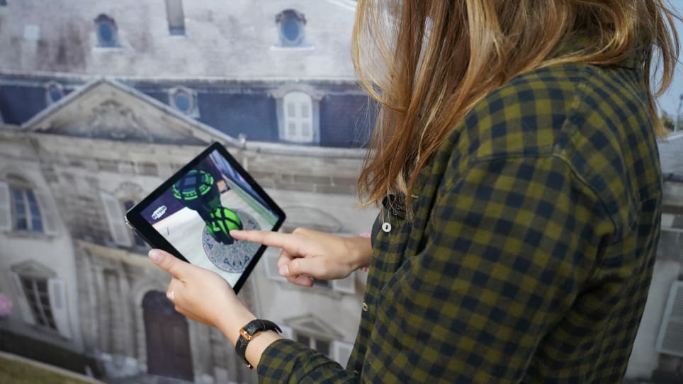 Les Gardiens De L'Académie [Outdoor]