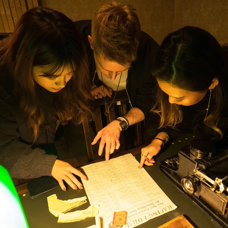 欲望のダイヤモンド [The Dame & the Diamond] Version 2