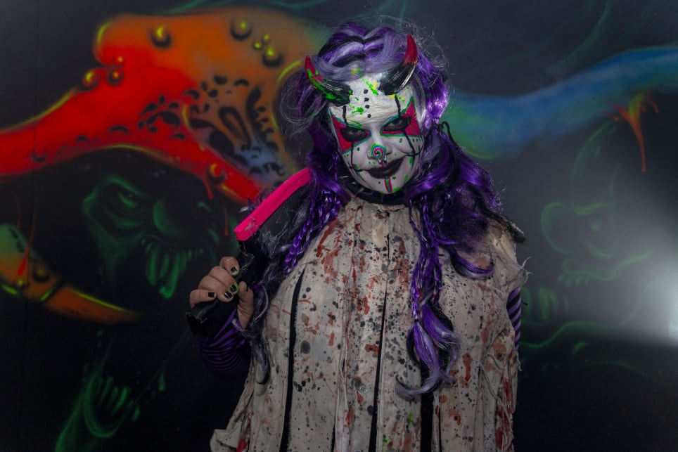 Clown Invasion in 3D