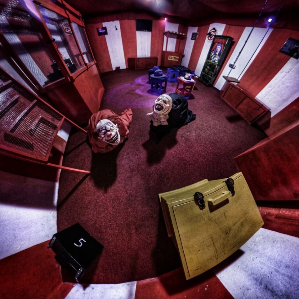 Cirkus Ludog Klovna [Circus of the Mad Clown]