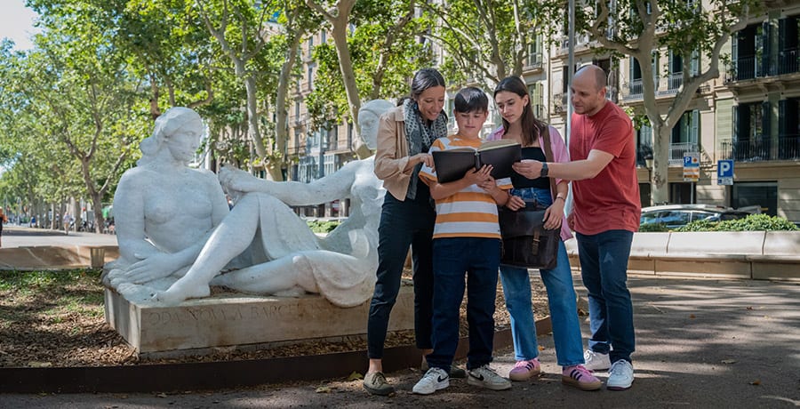 Street Escape: Gaudí and the Hidden Treasure [Outdoor]