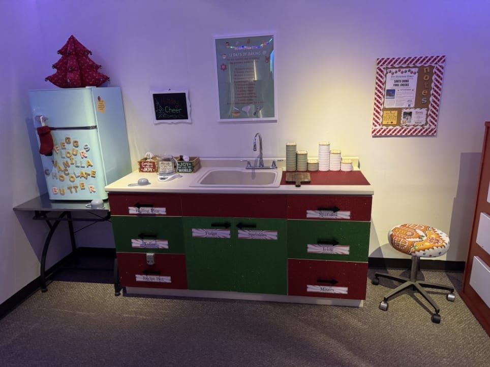 The Inheritance: A Very Merry Mystery