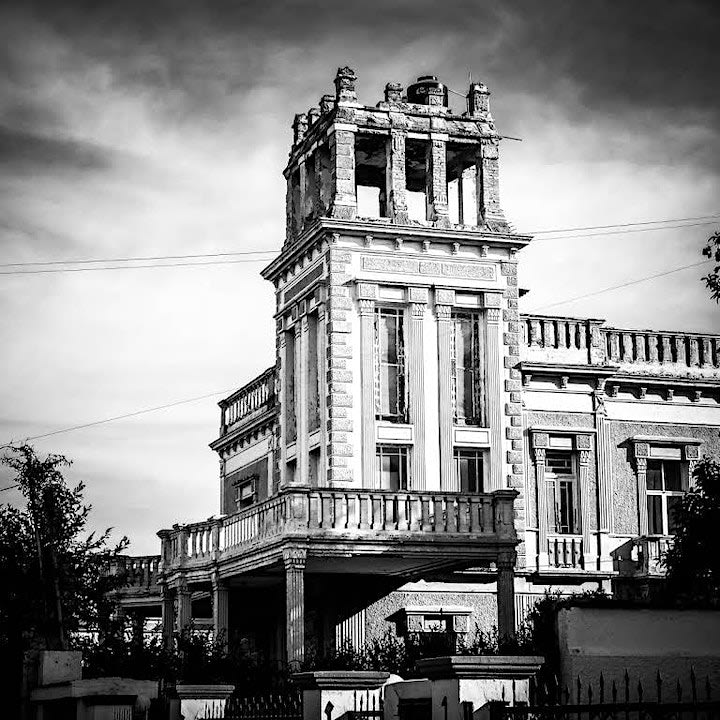 Alicia en Horrorland (Alice in Horrorland)