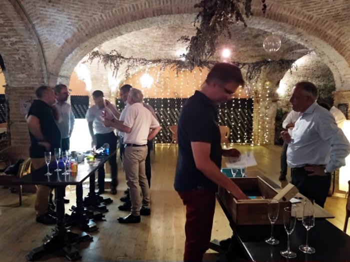 La Cata [The Tasting]