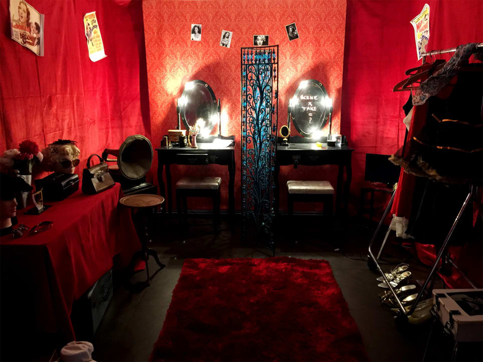 Mystère à Broadway [Mystery on Broadway]