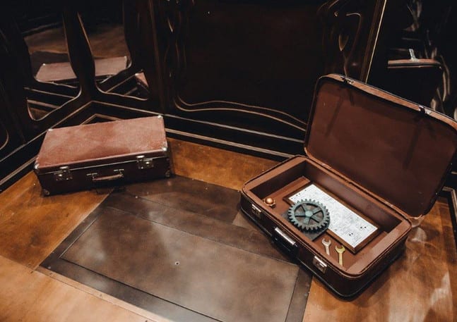 المصعد [The Lift]