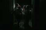 Escondite en la Oscuridad [Hiding in the Dark]