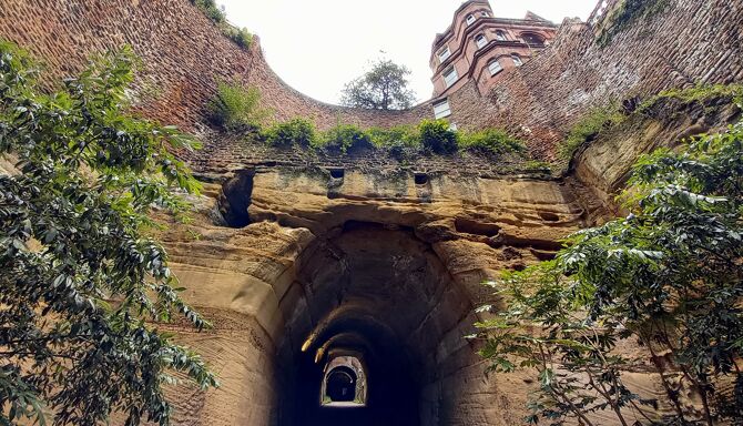 Tunnel to the Unknown [Outdoor]