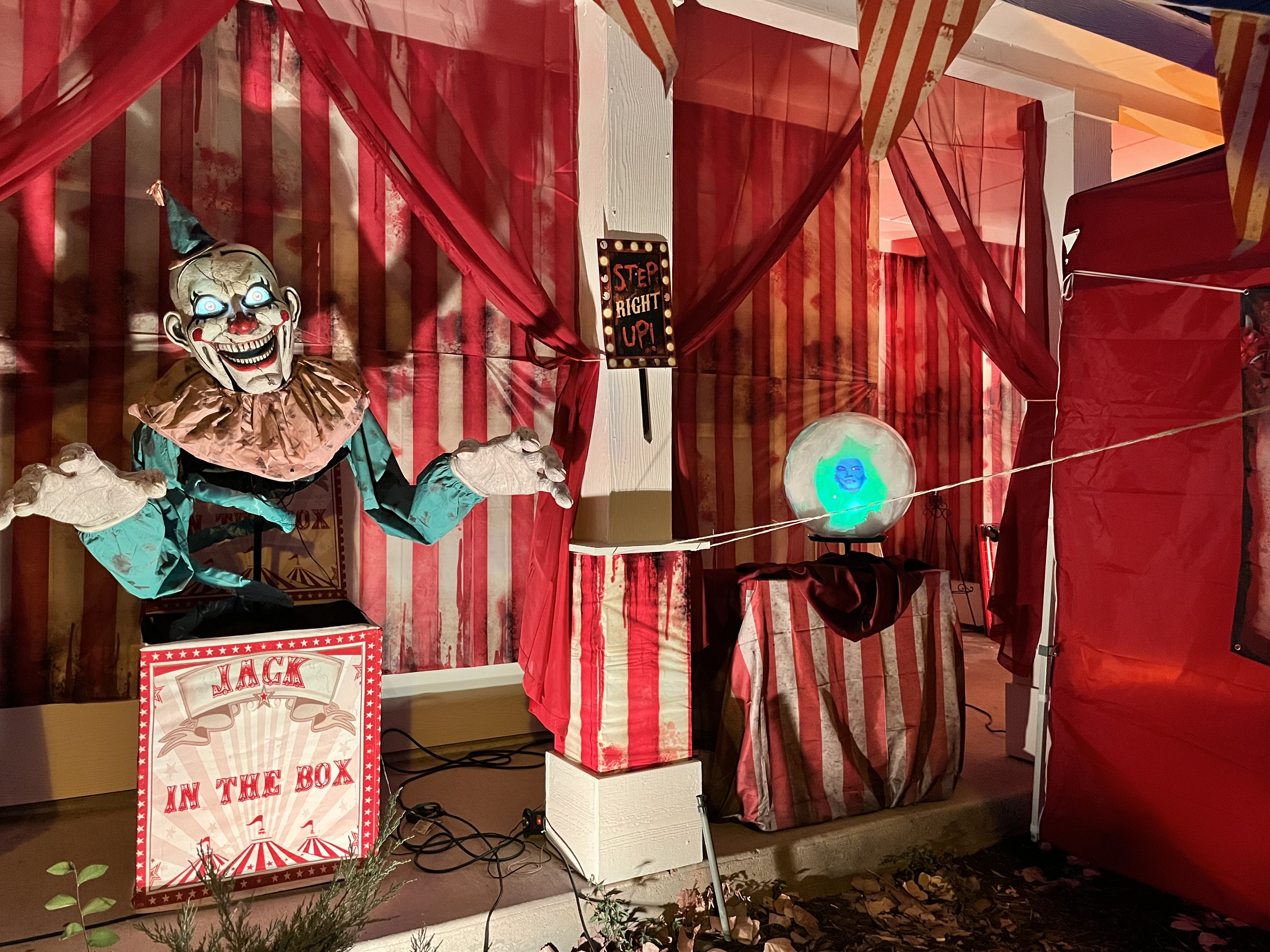B's Haunted House