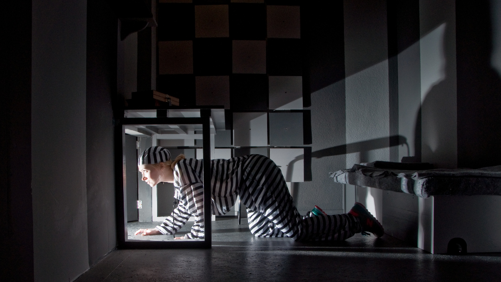 Gefängnis [Jail]