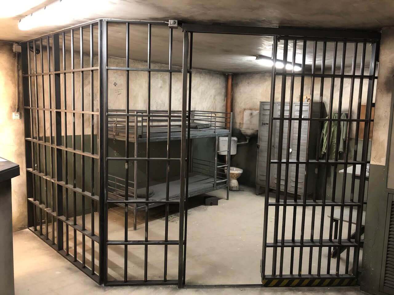 Prison Game